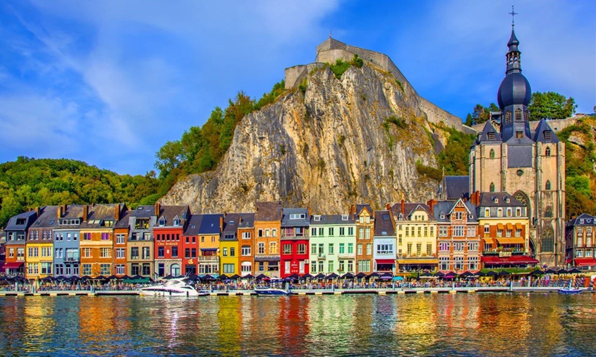 Finalize the Dinant Belgium Cityscape artwork
